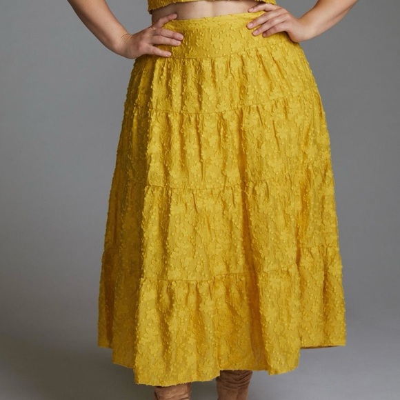 Anthropologie Floral Skirt in Gold Size 8 - Picture 4 of 11